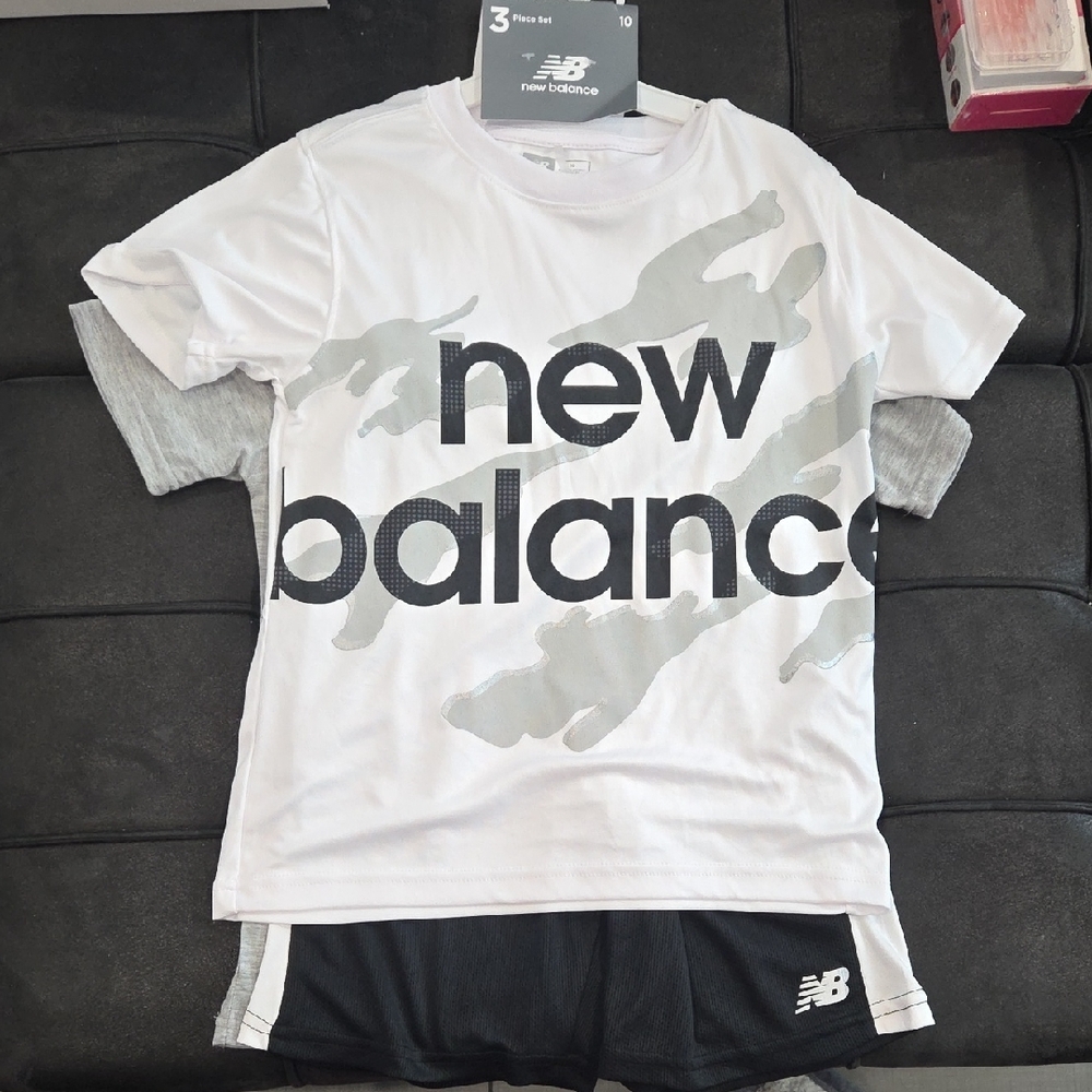New Balance White and Black Graphic Tee with Shorts 3pc